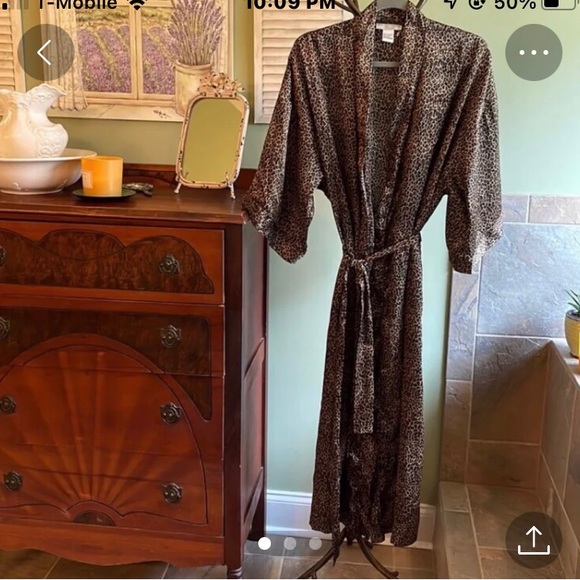 Morgan Taylor Long Animal Print Robe - Picture 1 of 5